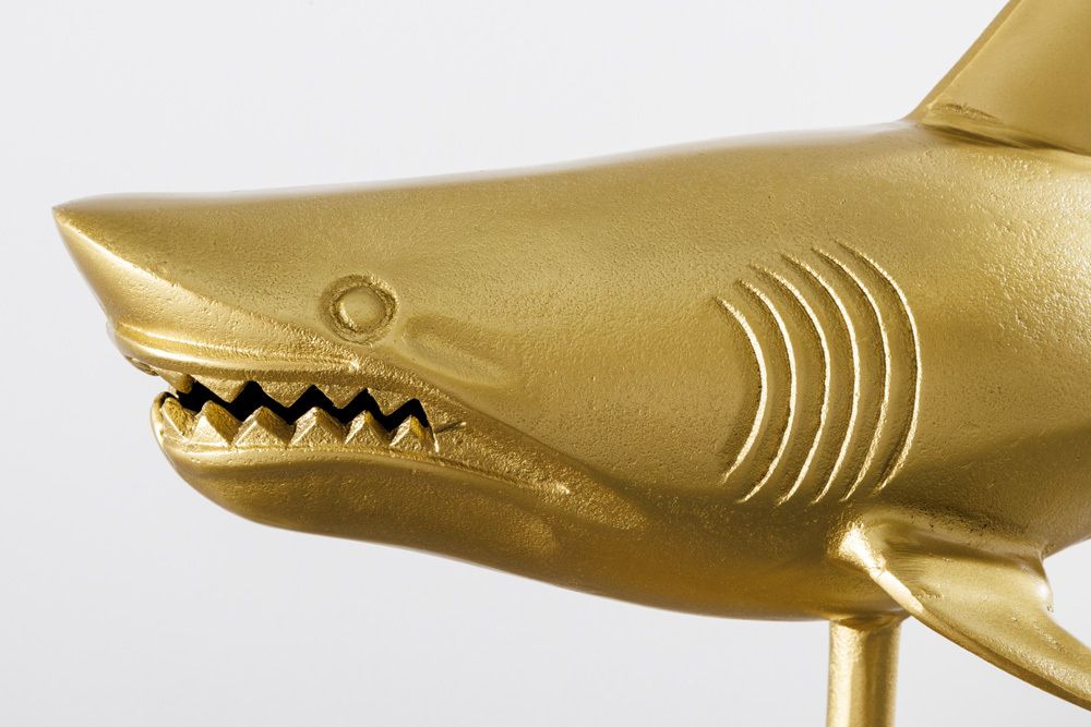 Maritime Skulptur HAI 68cm gold handmade Metall Design Haifisch