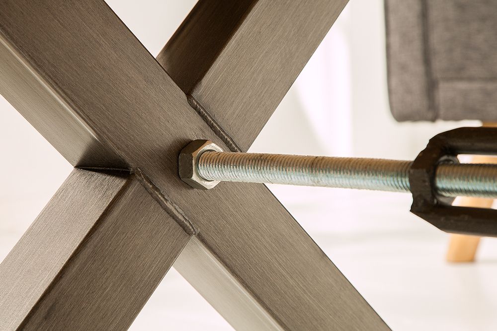Massivholz Couchtisch THOR 110cm Wildeiche geölt X-Gestell Metall anthrazit Industrial Design