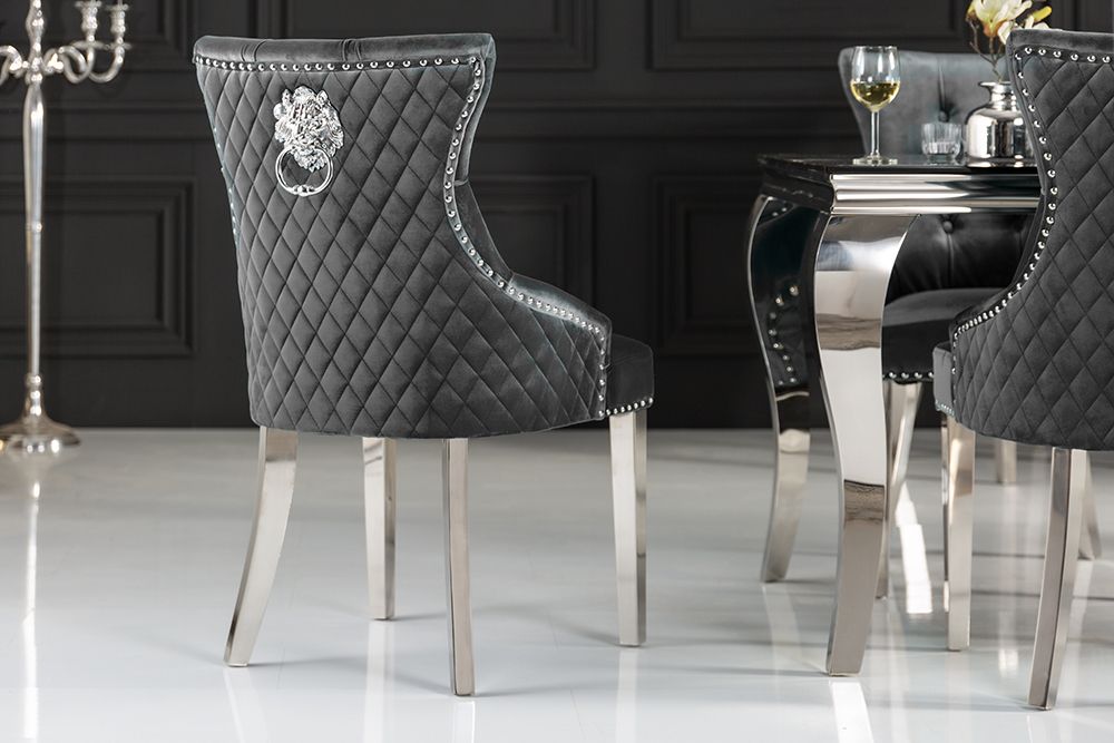 Eleganter Stuhl CASTLE DELUXE grau Samt Löwenkopf Chesterfield Design Esszimmerstuhl Nieten