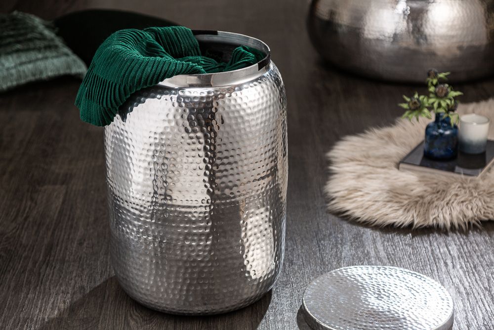Handgefertigter Beistelltisch ORIENT STORAGE 50cm silber Hammerschlag Design mit Stauraum rund