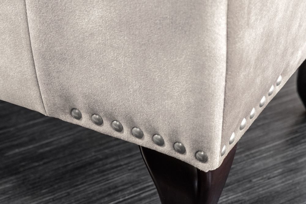 Design Sitzhocker CHESTERFIELD 80cm champagner beige Samt Knopfheftung Nietenbesatz