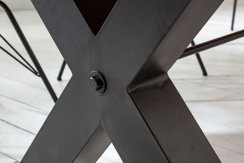 Massivholz Esstisch THOR 200cm vintage braun Pinie recycelt Industrial Design Eisen X-Gestell