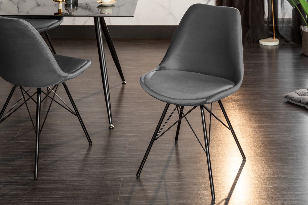 Design Stuhl SCANDINAVIA MEISTERSTÜCK grau Samt schwarze Metallbeine