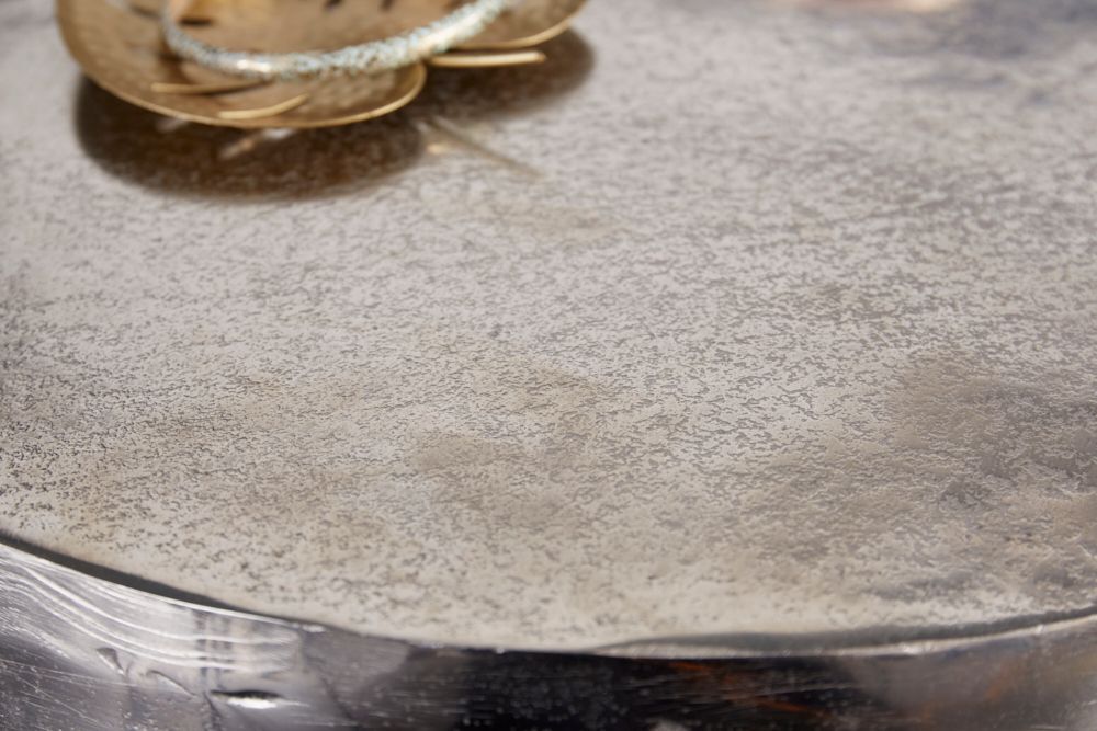 Extravaganter Beistelltisch LIQUID LINE 50cm silber Tropfen-Design Metall Aluminium rund