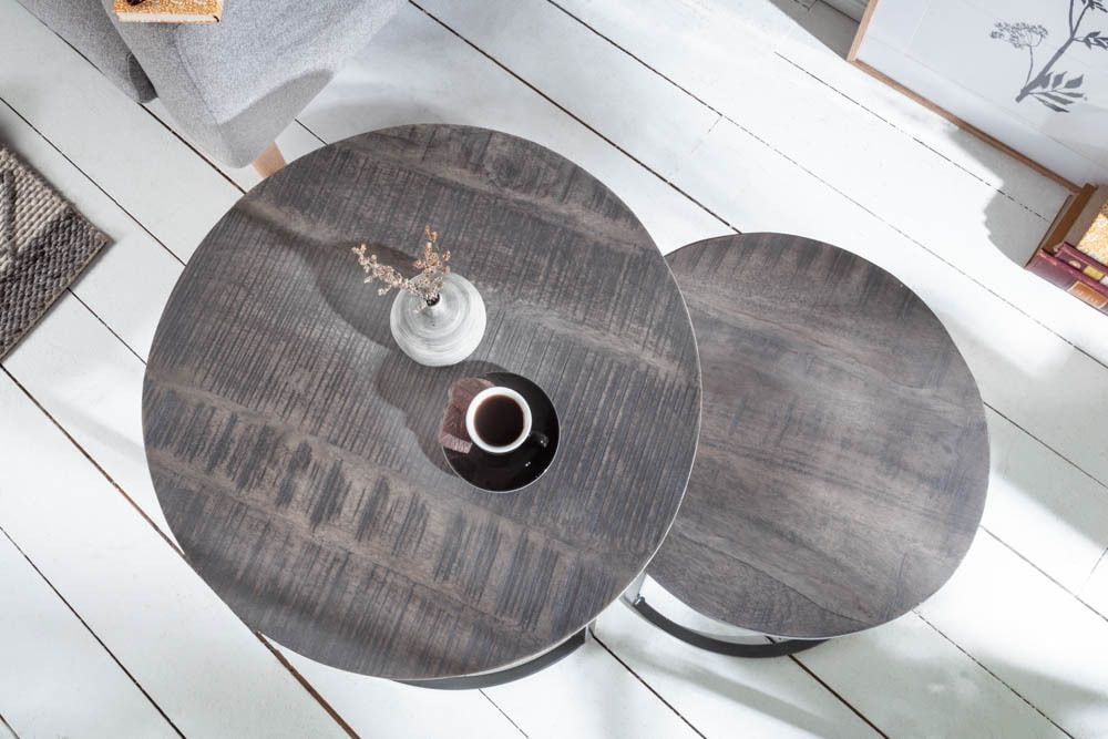 Industrial 2er Set Beistelltische ELEMENTS 60cm grau Mangoholz massiv rund schwarz Metall