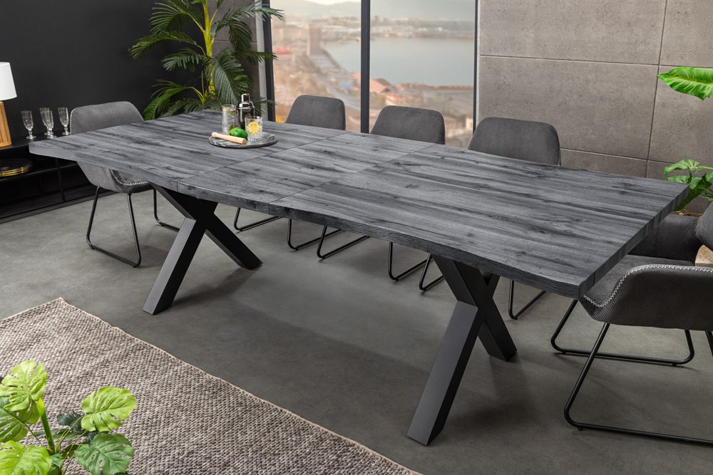 Ausziehbarer Esstisch WILD 180-220cm grau gekälkt Wildeichen-Design Baumkante schwarz
