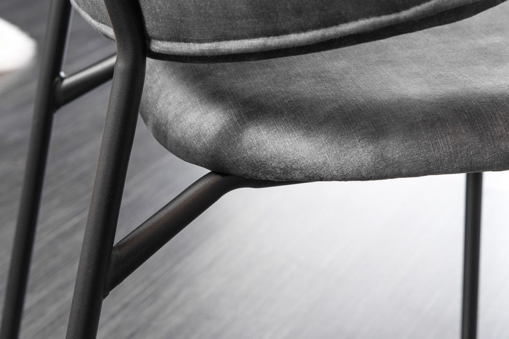 Design Stuhl VOGUE grau Samt schwarze Metallbeine