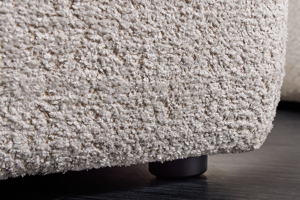 Moderner Hocker ROYAL 120cm champagner beige Bouclé Federkern Sitzhocker