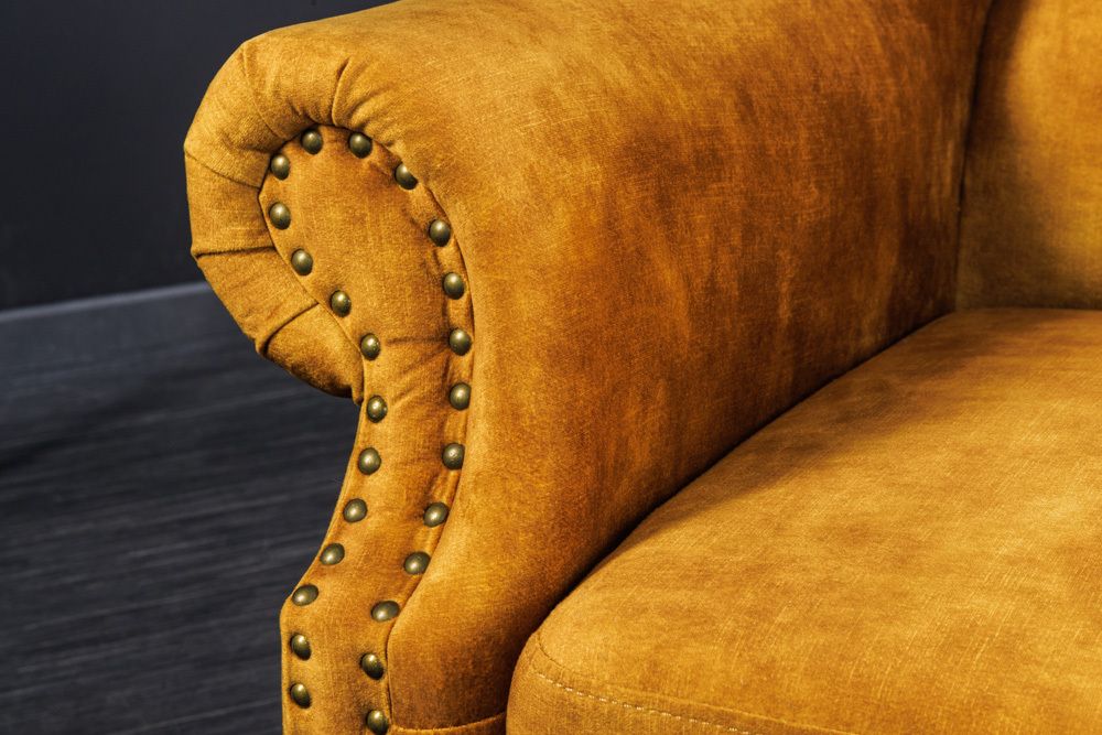 Design Ohrensessel CHESTERFIELD 85cm senfgelb Samt Knopfheftung