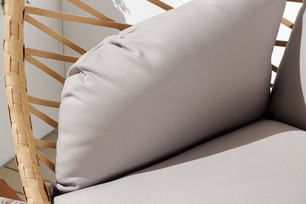 In- und Outdoor Hängesessel IBIZA natur beige Rattan mit Gestell wetterfest inkl. Kissen