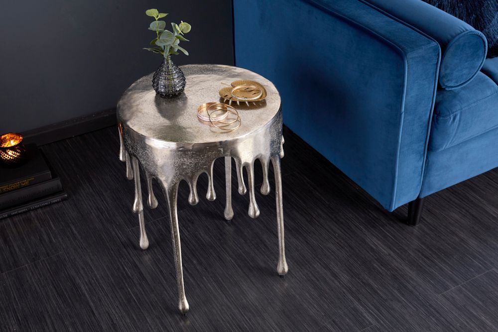 Extravaganter Beistelltisch LIQUID LINE 50cm silber Tropfen-Design Metall Aluminium rund