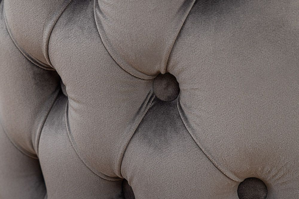 Chesterfield Stuhl CASTLE DELUXE grau Samt mit Löwenkopf Nieten