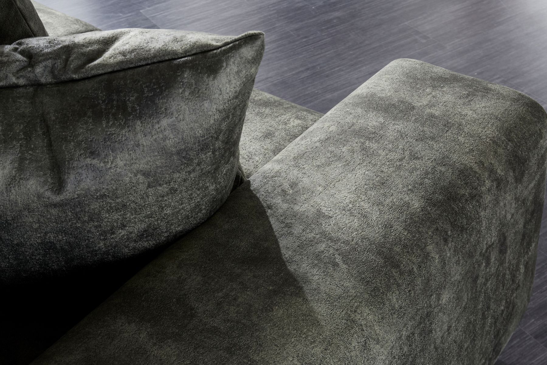 Big Sofa ELEGANCIA 285cm moosgrün Microfaser XXL Couch inkl. Kissen Federkern