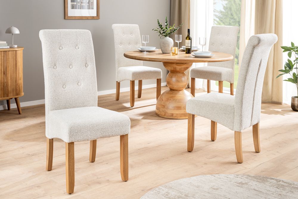 Design Stuhl CASA beige Bouclé Tweed Soft Massivholzbeine Zierknöpfe und Nackenrolle