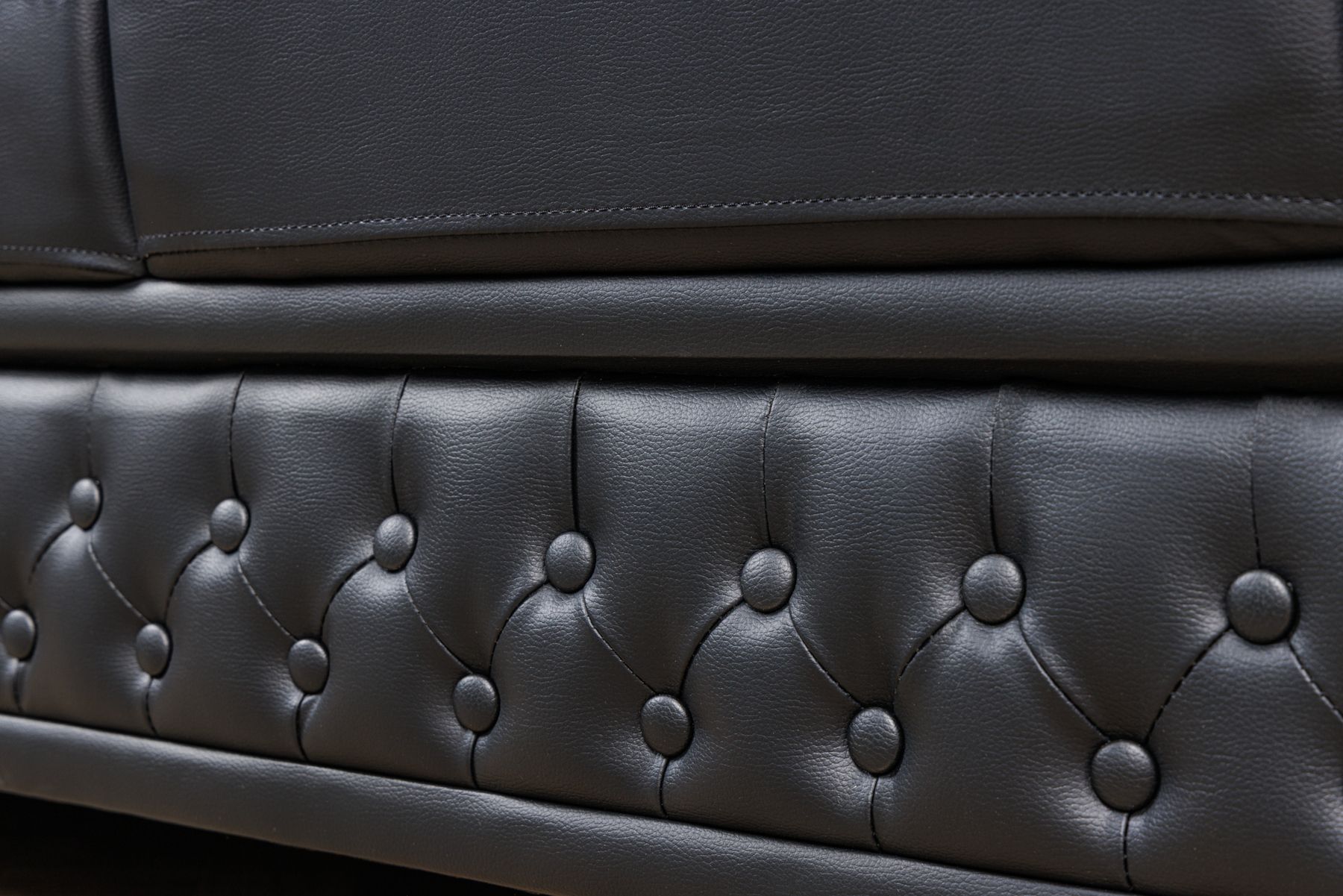 Chesterfield 3-Sitzer Sofa 205cm schwarz Nietenbesatz Federkern