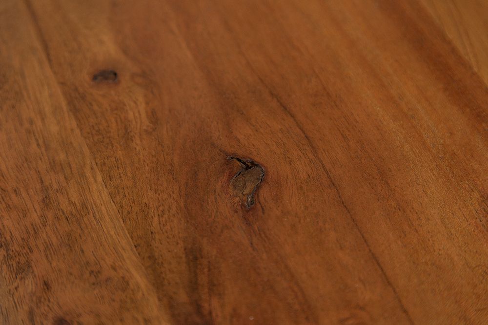 Massivholz Couchtisch MAMMUT 110cm Akazie Baumkante honey finish 3,5cm Tischplatte