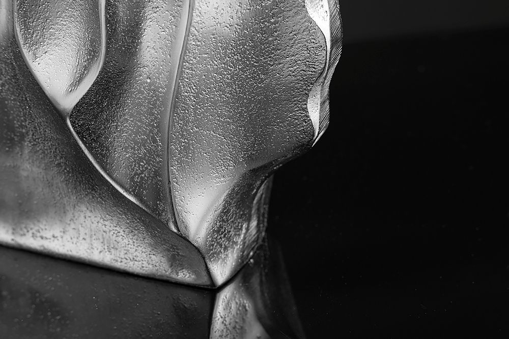 Handgefertigte Vase LIQUID 25cm silber Metall Hammerschlag Design