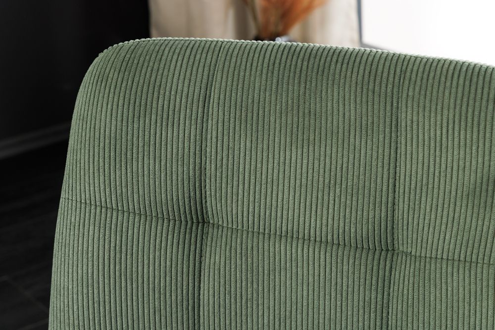 Moderner Design Stuhl TRES CHIC grün Cord schwarze Metallbeine Esszimmer