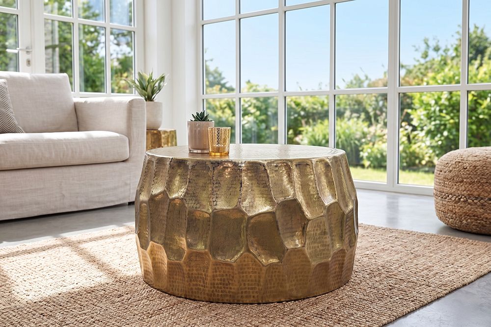 Runder Couchtisch ORGANIC ORIENT 70cm gold Metall Hammerschlag 3D-Design handmade