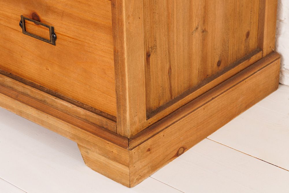 Massives Sideboard HERITAGE 150cm natur Pinienholz Industrial-Türen Metall Vitrine