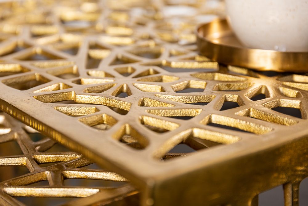 Handgearbeiteter Couchtisch ABSTRACT 50cm 2er Set gold im Gap Design