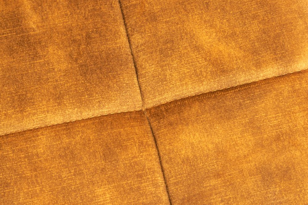 Moderner Hocker SCANDINAVIA senfgelb Samt schwarze Metallbeine Fußhocker