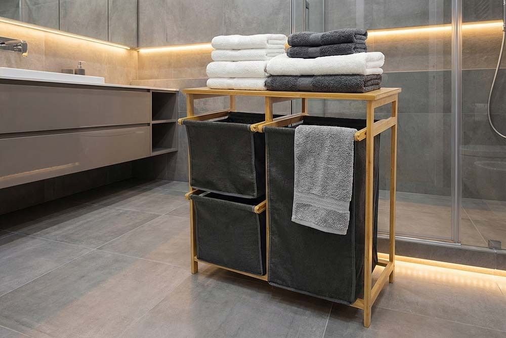 Massivholz Wäschekorb LAGOON SPA 70cm natur grau Bambus drei Wäschebeutel waschbar