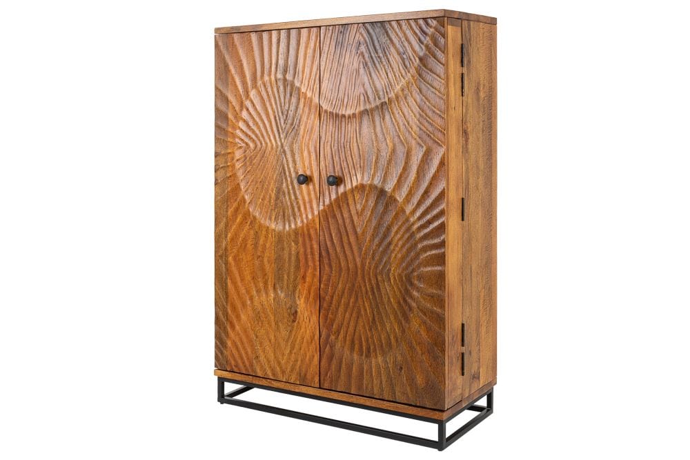 Massiver Barschrank SCORPION 141cm braun Mangoholz aufwendige 3D Schnitzereien