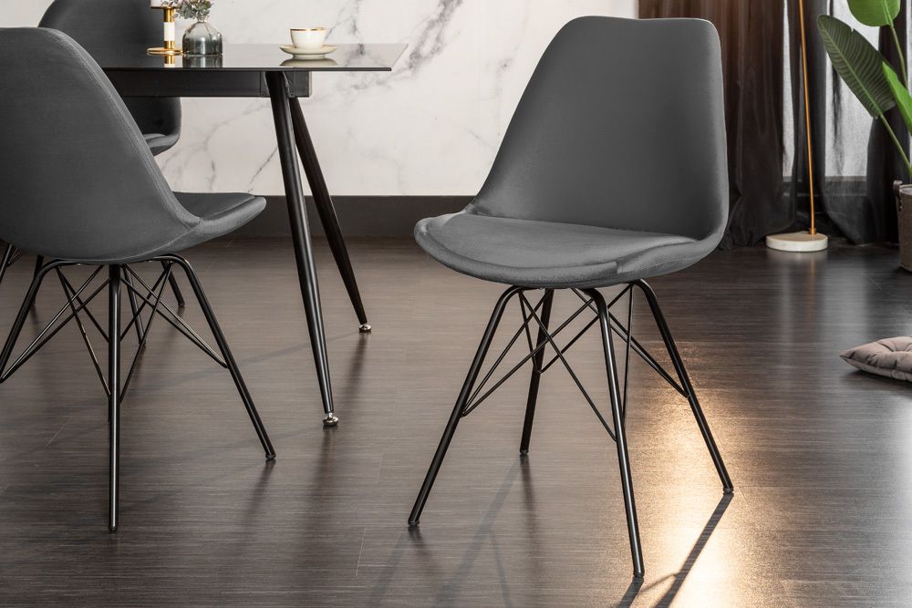 Design Stuhl SCANDINAVIA MEISTERSTÜCK grau Samt schwarze Metallbeine