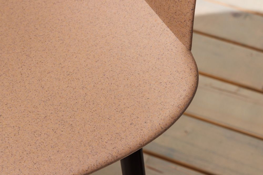 Nachhaltiger Design Stuhl UPCYCLING ME braun 70% Kaffeefaser Indoor Outdoor