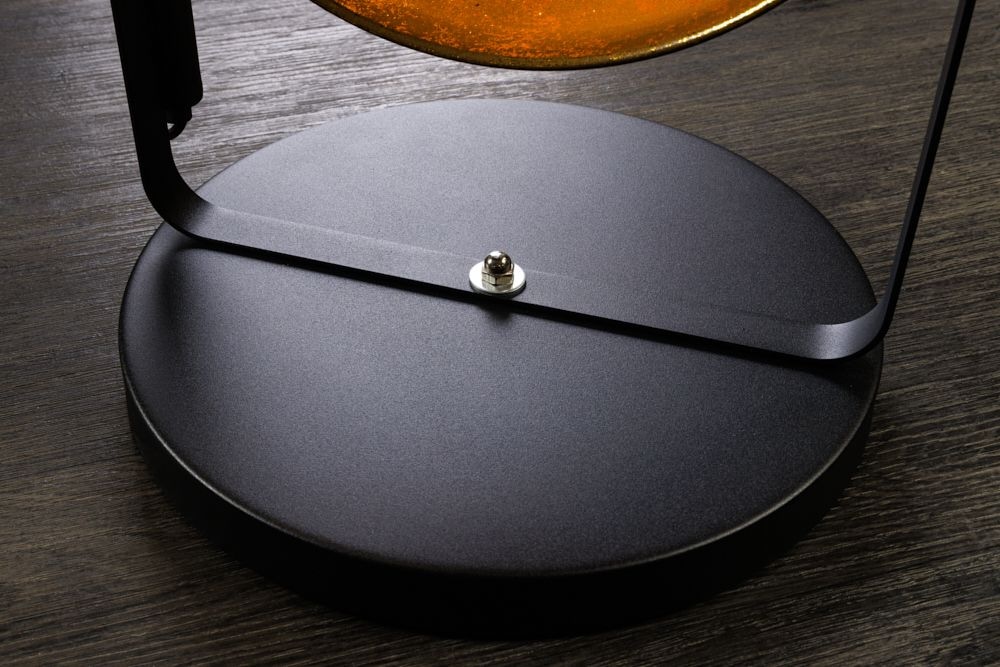 Industrial Stehlampe STUDIO 130cm schwarz Blattgold-Optik 3 neigbare Schirme