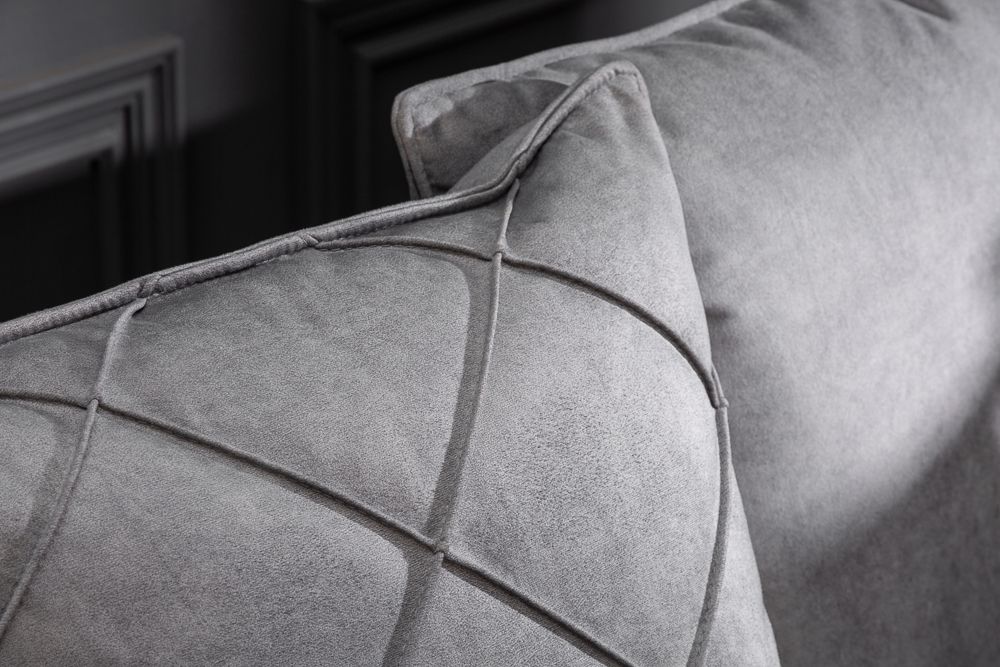 Modernes XXL Ecksofa DECADENCIA 320cm silbergrau Samt Bigsofa inkl. Kissen