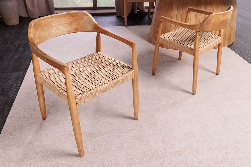 Design Armlehnen-Stuhl KENNEDY natur aus recyceltem Pinienholz mit Korbgeflecht