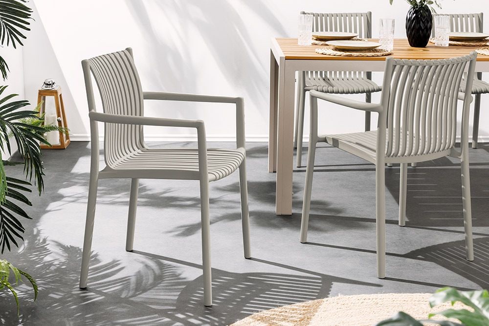 In- und Outdoor Stuhl STUDIO ITALIA greige stapelbar wetterfest Gartenstuhl