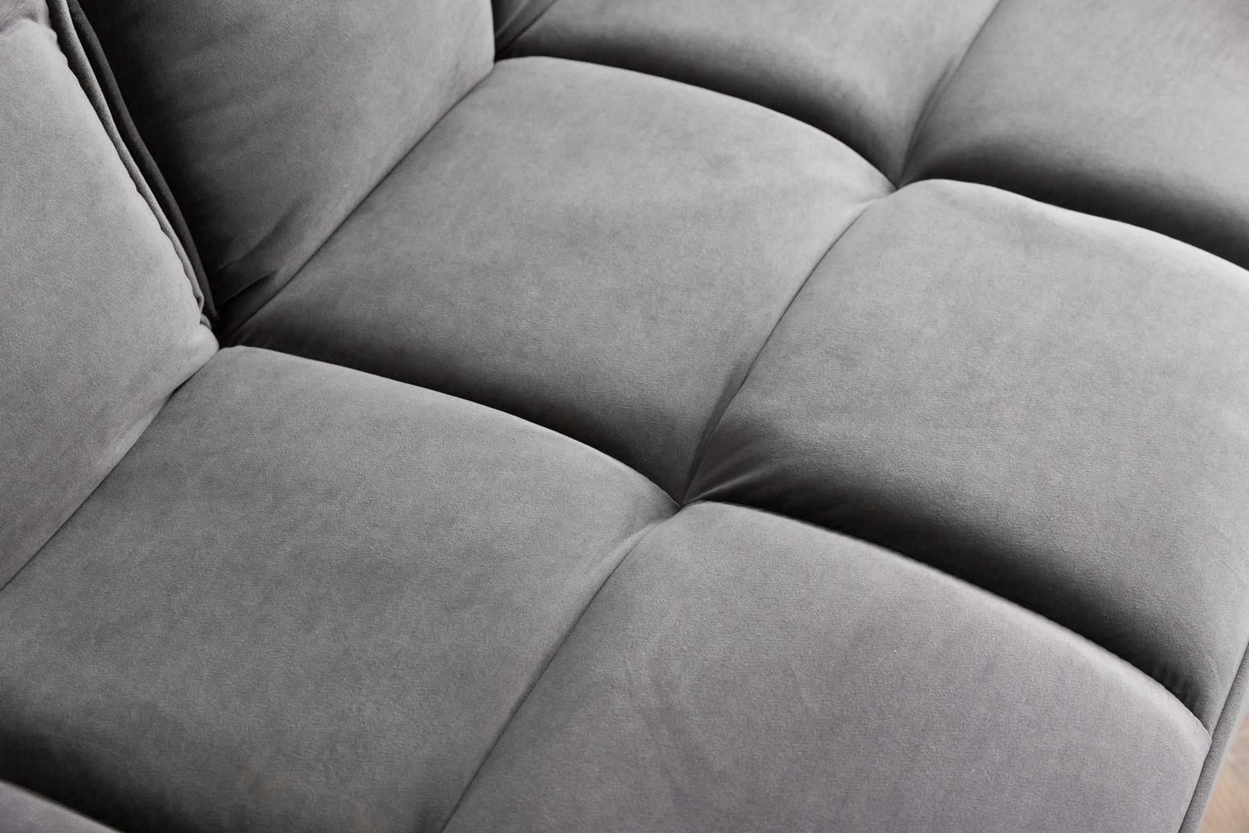 Retro Schlafsofa BOUTIQUE 215cm grau Samt 3-Sitzer mit schwarzen Füßen