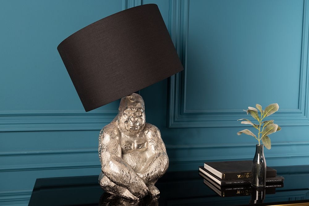 Handmade Tischlampe KONG 60cm silber Metall Affe Gorilla Dekoleuchte schwarzer Lampenschirm