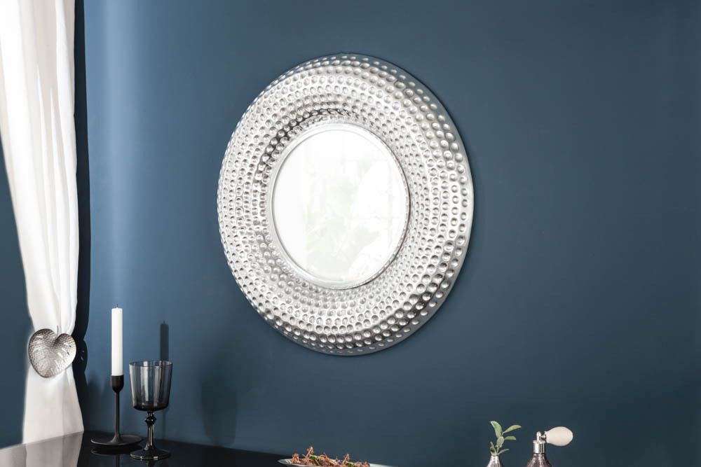Handgearbeiteter Wandspiegel ORIENT 60cm silber im Hammerschlag Design aus Metall