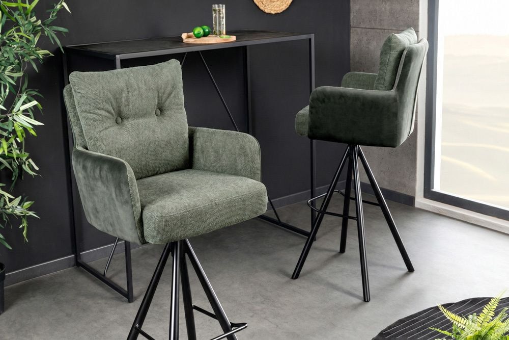 Drehbarer Design Barhocker BIG GEORGE grün Samt Taschenfederkern mit Armlehnen Metall