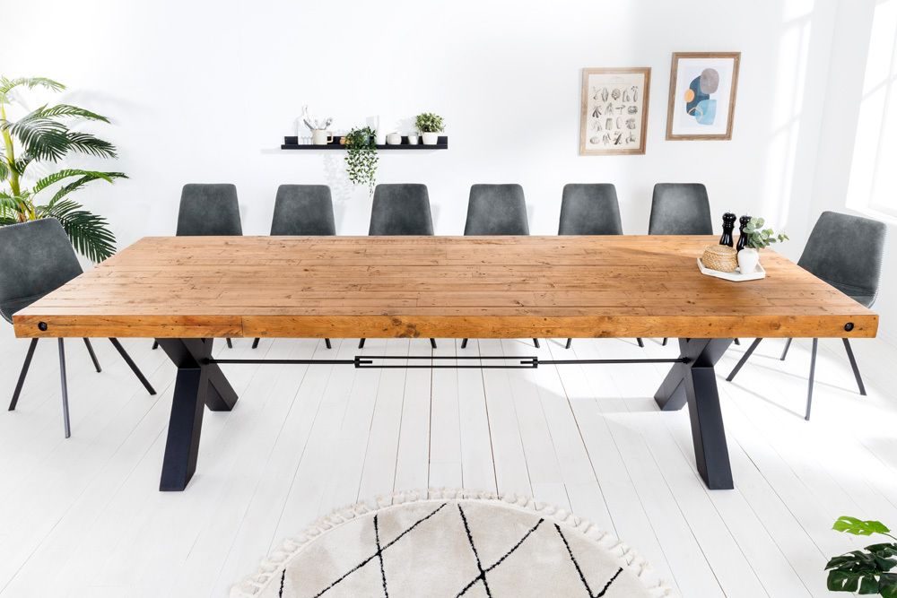 Massivholz Esstisch THOR 300cm vintage braun Pinie recycelt Industrial Design Eisen X-Gestell