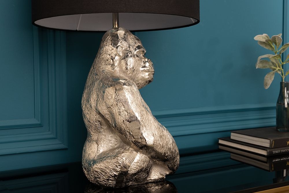 Handmade Tischlampe KONG 60cm silber Metall Affe Gorilla Dekoleuchte schwarzer Lampenschirm