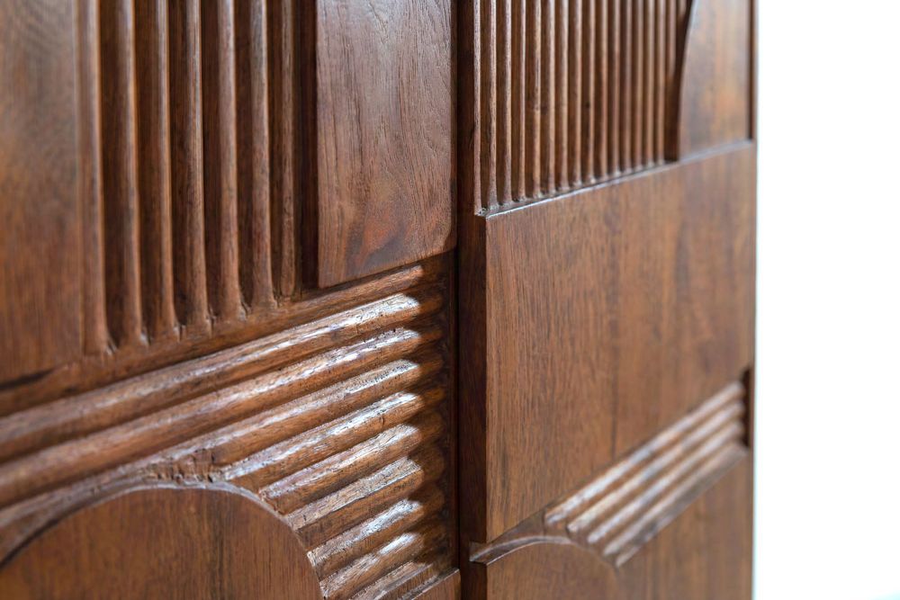 Massiver Barschrank ART DECO 140cm braun Mangoholz 3D-Front Highboard Flaschenregal