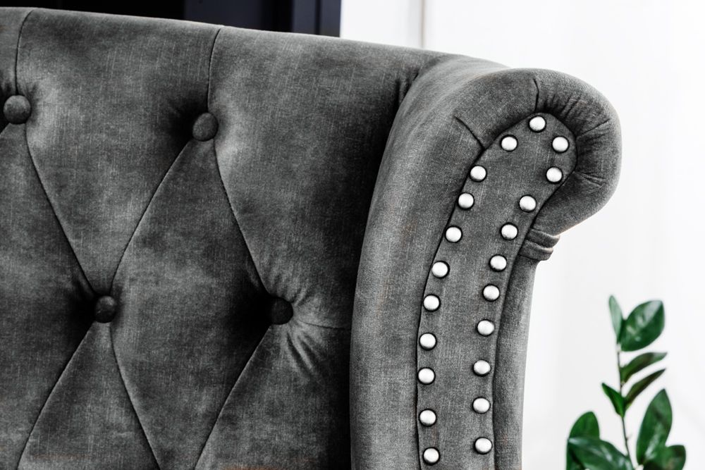Design Ohrensessel CHESTERFIELD 105cm grau Samt silber Nieten