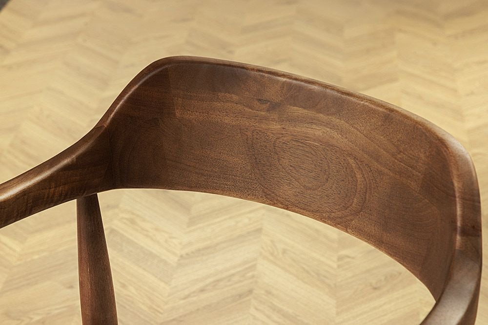 Design Armlehnen-Stuhl KENNEDY braun smoke creme aus recycelter Pinie mit Polstersitz