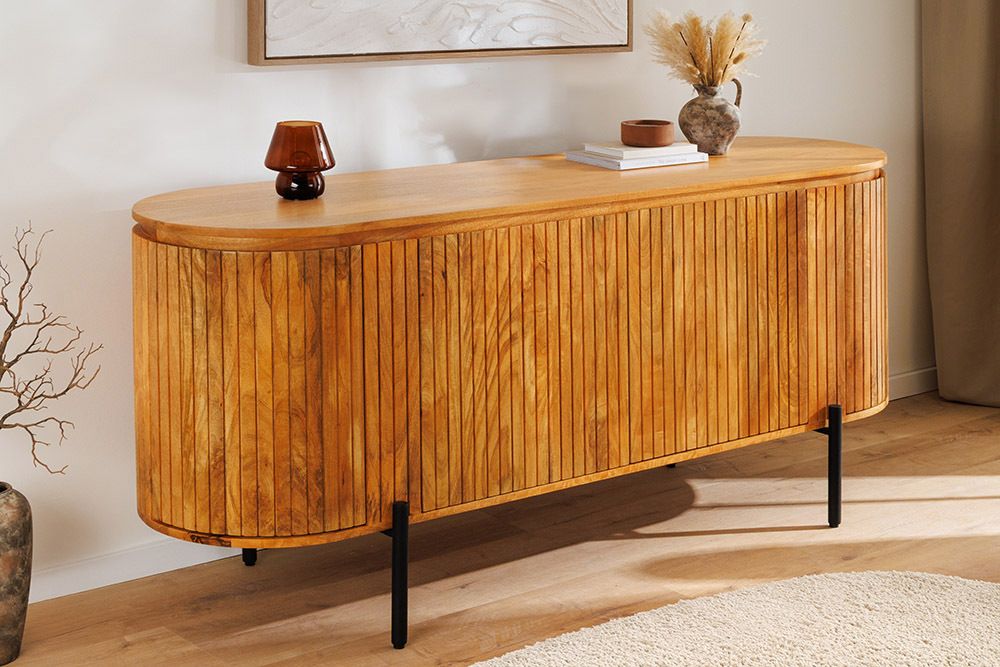 Massives Sideboard GATSBY 160cm natur Mangoholz schwarz Metall mit Lamellenfront