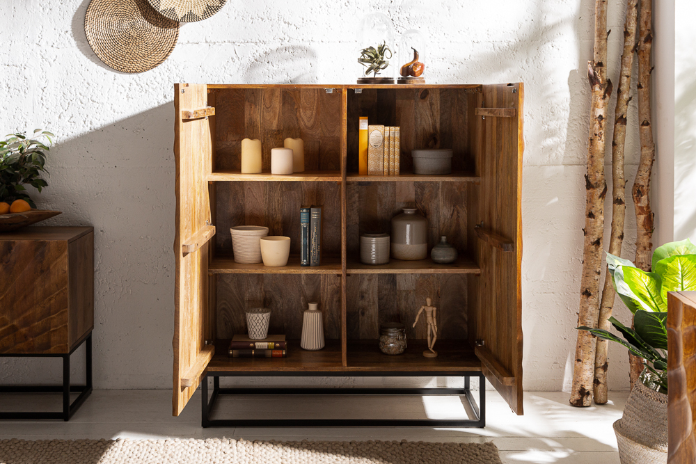 Massives Highboard SCORPION 120cm braun Mangoholz aufwendige 3D Schnitzereien
