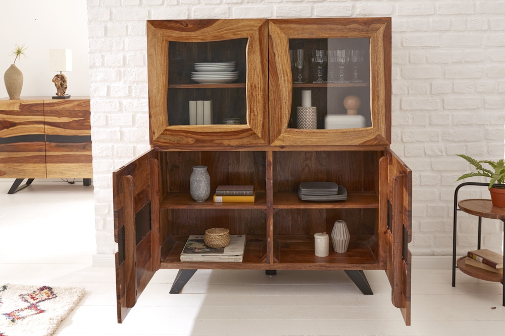 Massives Highboard AMAZONAS 140cm braun Sheeshamholz Vitrine mit Baumkante