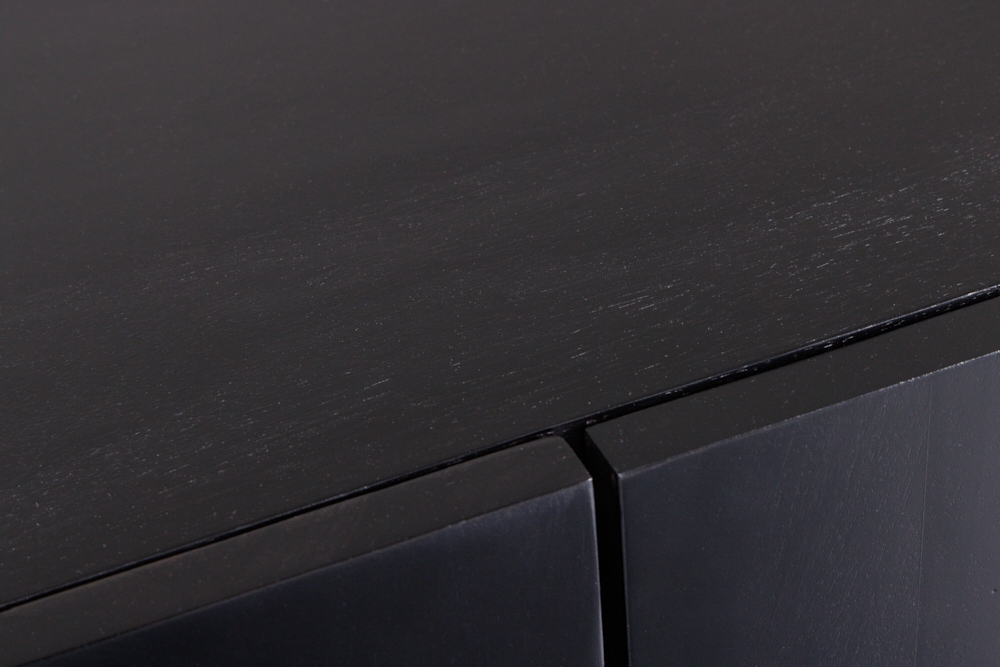 Massives Sideboard MANDALA 160cm Mangoholz schwarz mit 3D Schnitzereien goldene Füße