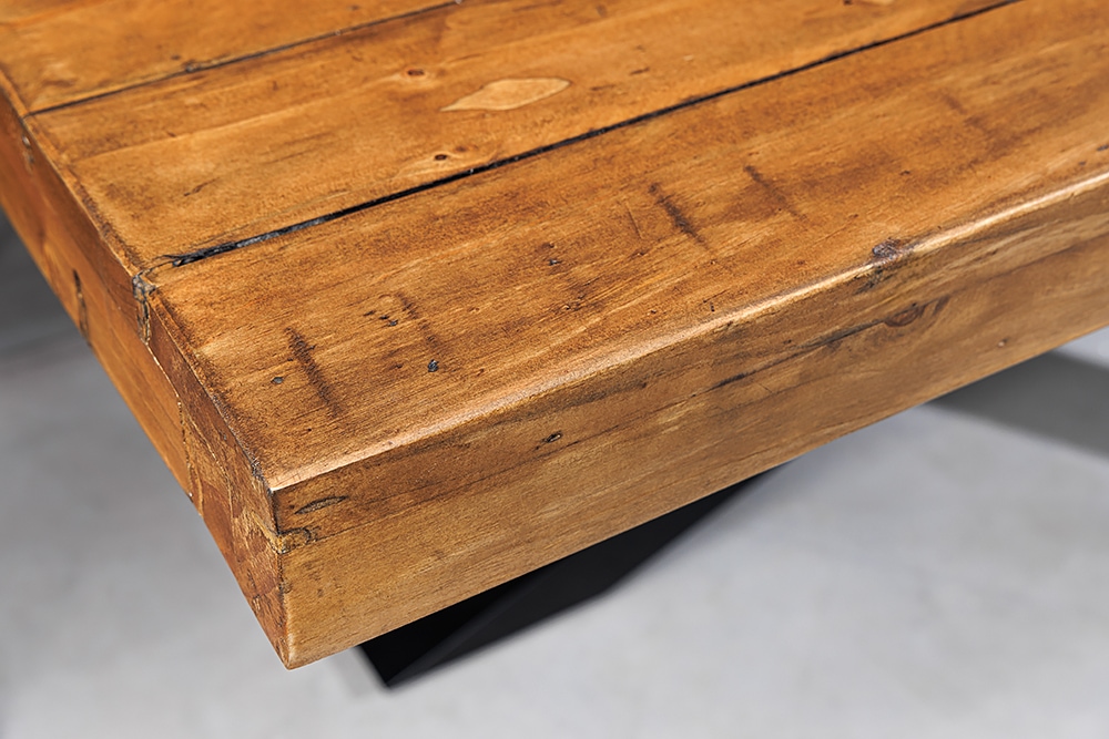 Massivholz Esstisch GALAXIE 200cm vintage braun Pinie recycelt Industrial Design