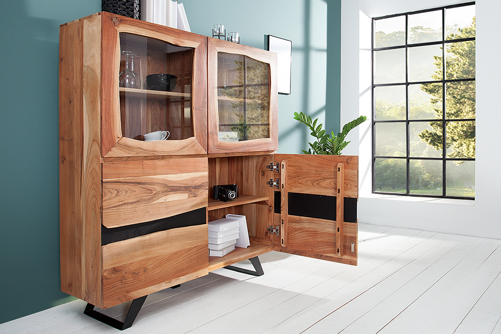 Massives Highboard AMAZONAS 140cm Akazie Metall Vitrine Baumkante