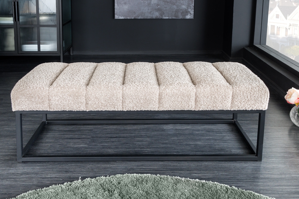 Design Sitzbank PETIT BEAUTÉ 110cm champagner greige Bouclé schwarzes Metallgestell